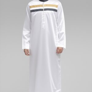 Elegant Men's Thobe/Jubba with Striped Detail